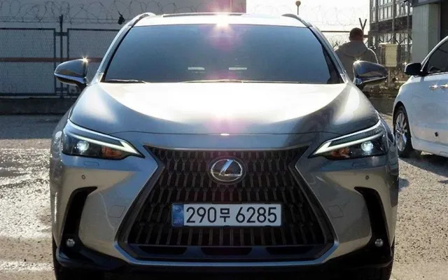 렉서스중고차 NX 350h 프리미엄 매물 사진 8 - 2025/07 3,347km